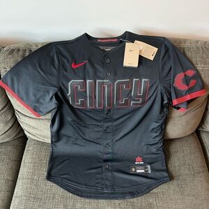 Nike Cincinnati Reds City Connect MLB Juncta Juvant Cincy Jersey Men’s S…